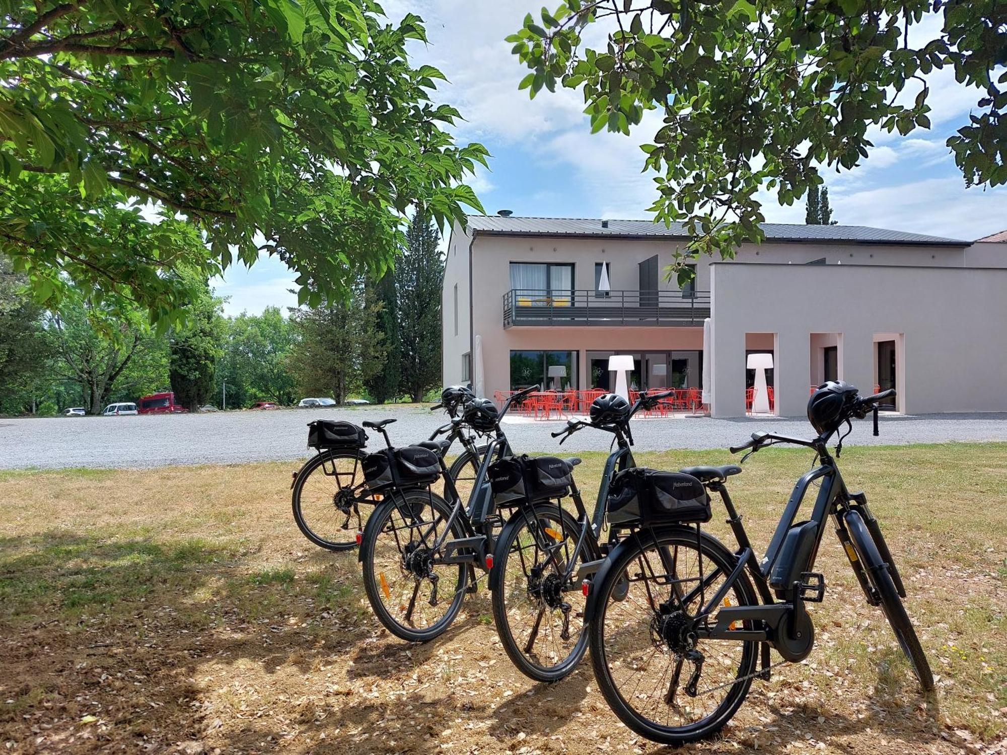 Logis Auberge Les Murets Hotel Restaurant Spa Chandolas Bagian luar foto