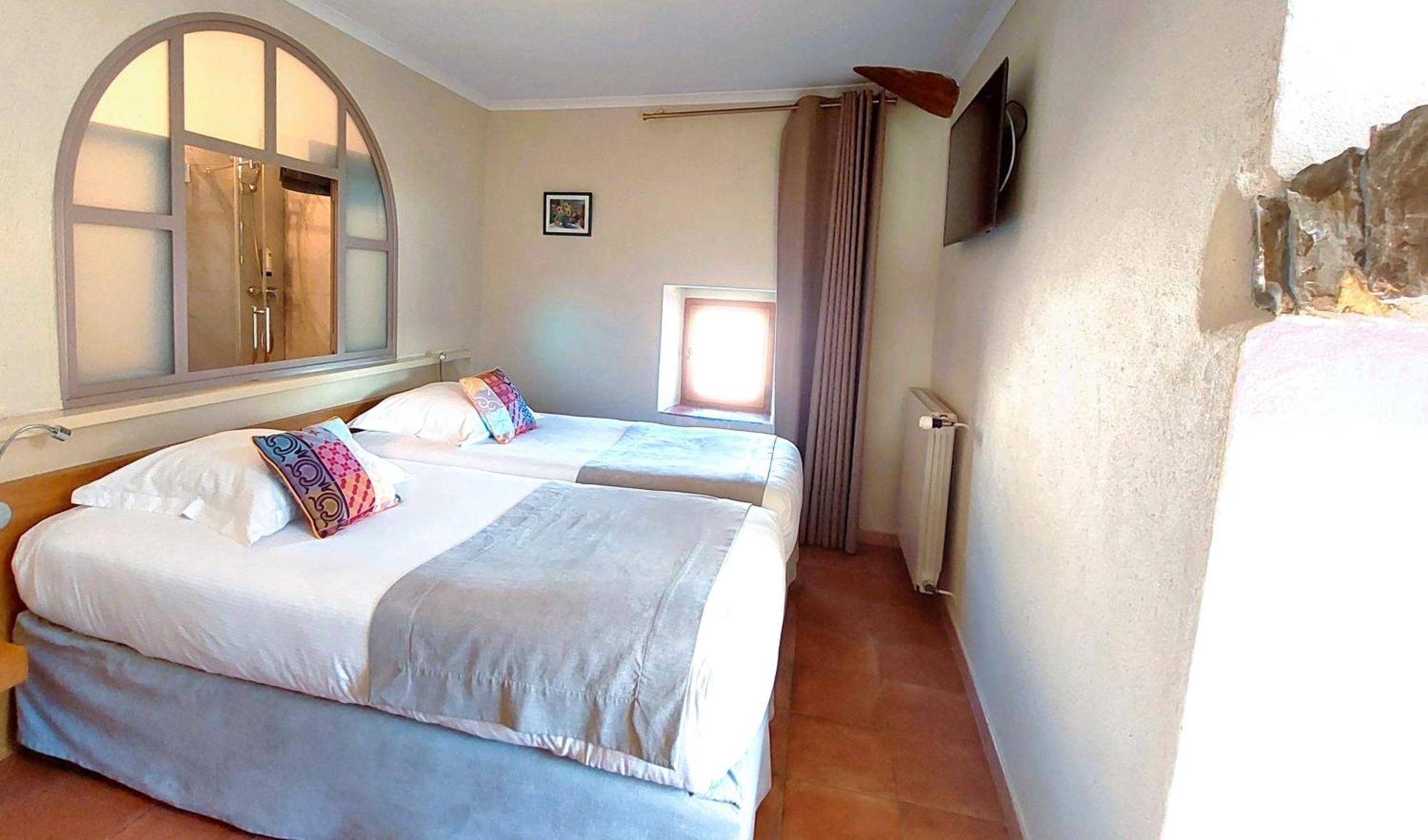 Logis Auberge Les Murets Hotel Restaurant Spa Chandolas Bagian luar foto