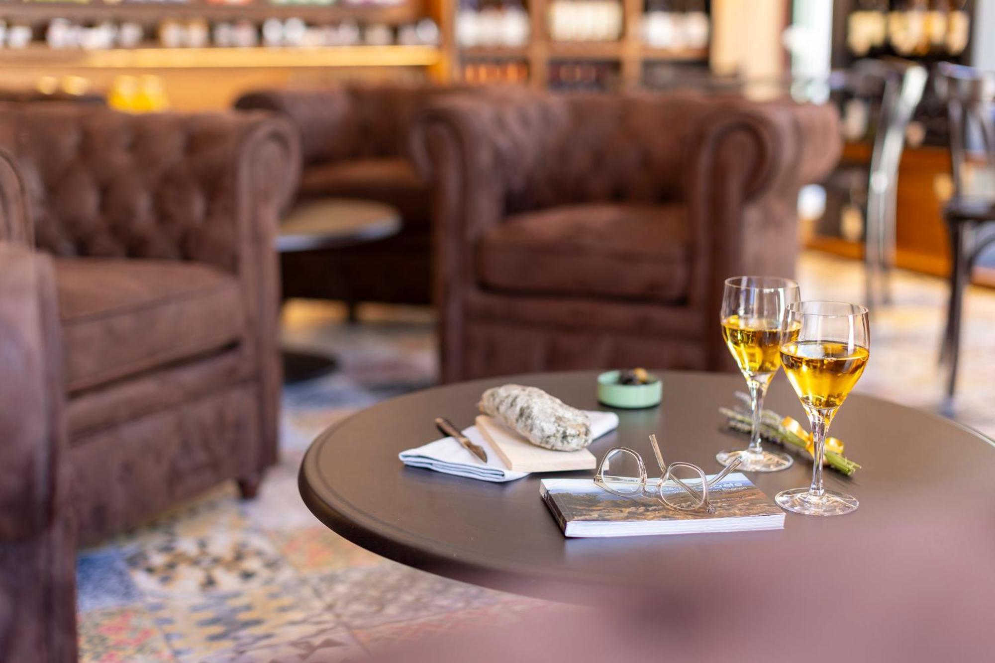 Logis Auberge Les Murets Hotel Restaurant Spa Chandolas Bagian luar foto